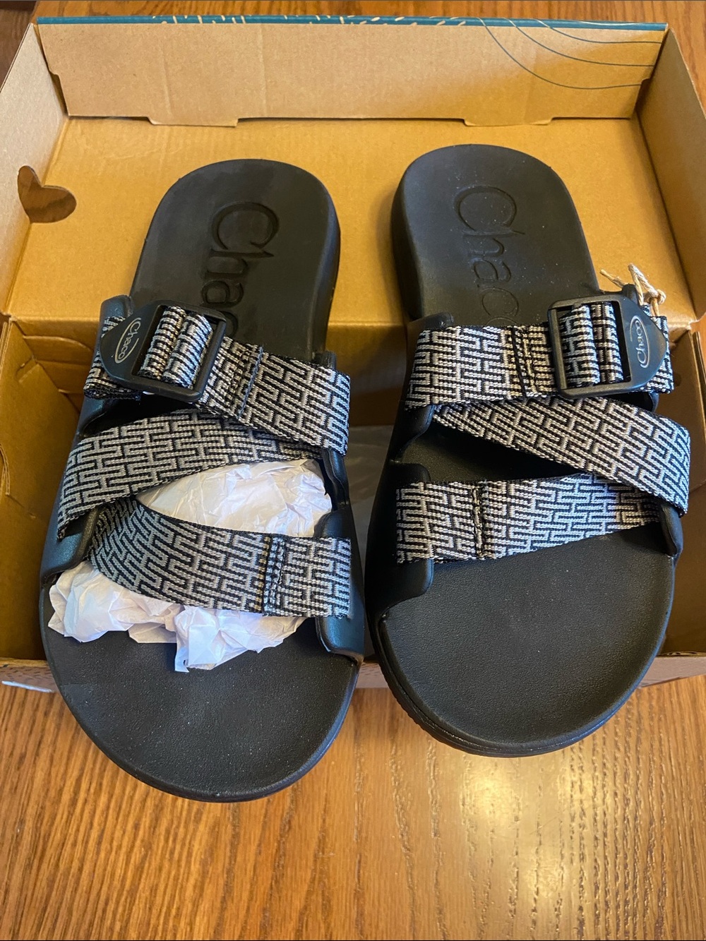 New Men’s Chaco Chillos Black Slide Sandals/Gray Geometric Straps  Men 7 EUR 40